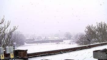 Weather camera view of Haverstraw Elementary School.
