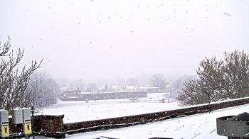 Weather camera view of Haverstraw Elementary School.