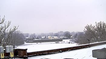 Weather camera view of Haverstraw Elementary School.