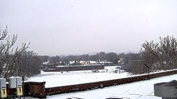 Weather camera view of Haverstraw Elementary School.