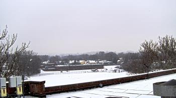 Weather camera view of Haverstraw Elementary School.