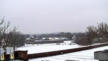 Weather camera view of Haverstraw Elementary School.