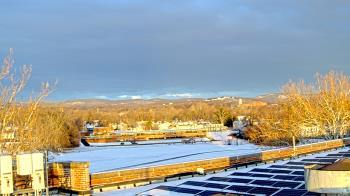 Weather camera view of Haverstraw Elementary School.
