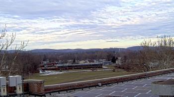Weather camera view of Haverstraw Elementary School.