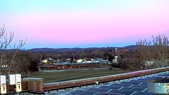 Weather camera view of Haverstraw Elementary School.