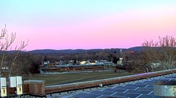 Weather camera view of Haverstraw Elementary School.