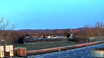 Weather camera view of Haverstraw Elementary School.