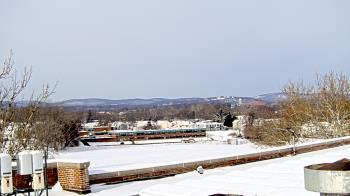 Weather camera view of Haverstraw Elementary School.