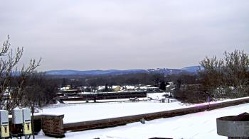 Weather camera view of Haverstraw Elementary School.