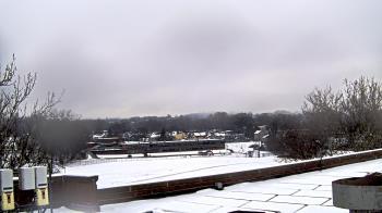 Weather camera view of Haverstraw Elementary School.