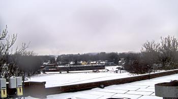 Weather camera view of Haverstraw Elementary School.