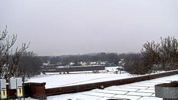 Weather camera view of Haverstraw Elementary School.