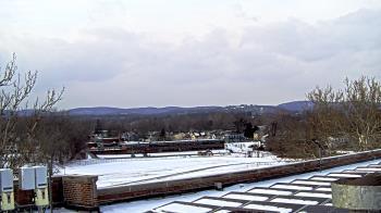 Weather camera view of Haverstraw Elementary School.