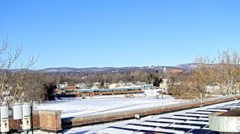 Weather camera view of Haverstraw Elementary School.