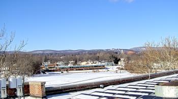 Weather camera view of Haverstraw Elementary School.