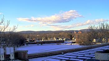 Weather camera view of Haverstraw Elementary School.