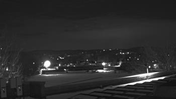 Weather camera view of Haverstraw Elementary School.