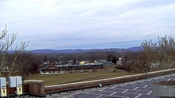Weather camera view of Haverstraw Elementary School.