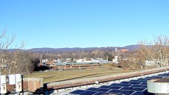 Weather camera view of Haverstraw Elementary School.