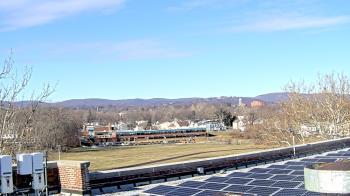 Weather camera view of Haverstraw Elementary School.