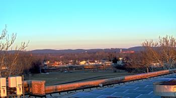 Weather camera view of Haverstraw Elementary School.