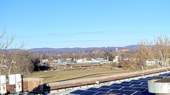 Weather camera view of Haverstraw Elementary School.