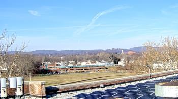 Weather camera view of Haverstraw Elementary School.