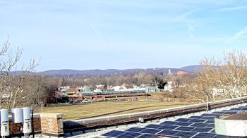 Weather camera view of Haverstraw Elementary School.