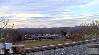 Weather camera view of Haverstraw Elementary School.