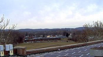 Weather camera view of Haverstraw Elementary School.