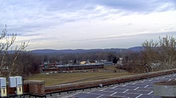 Weather camera view of Haverstraw Elementary School.