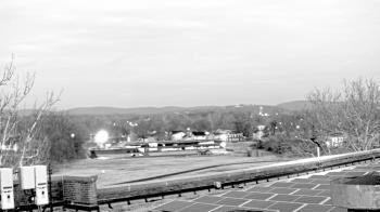 Weather camera view of Haverstraw Elementary School.
