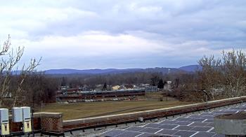 Weather camera view of Haverstraw Elementary School.