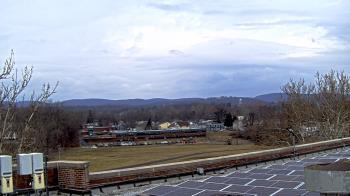 Weather camera view of Haverstraw Elementary School.