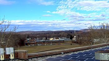 Weather camera view of Haverstraw Elementary School.