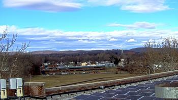 Weather camera view of Haverstraw Elementary School.