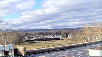 Weather camera view of Haverstraw Elementary School.