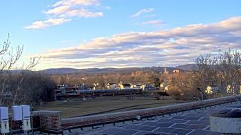 Weather camera view of Haverstraw Elementary School.