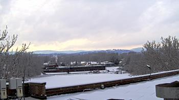 Weather camera view of Haverstraw Elementary School.