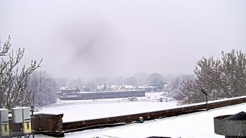 Weather camera view of Haverstraw Elementary School.