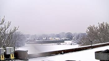 Weather camera view of Haverstraw Elementary School.