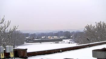 Weather camera view of Haverstraw Elementary School.