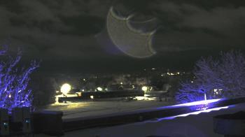 Weather camera view of Haverstraw Elementary School.