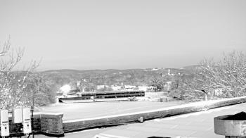 Weather camera view of Haverstraw Elementary School.