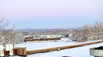 Weather camera view of Haverstraw Elementary School.