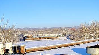 Weather camera view of Haverstraw Elementary School.