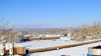 Weather camera view of Haverstraw Elementary School.