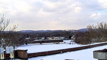 Weather camera view of Haverstraw Elementary School.