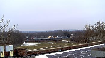 Weather camera view of Haverstraw Elementary School.