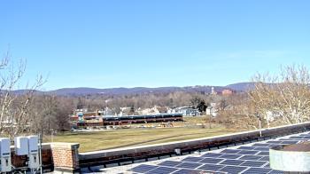 Weather camera view of Haverstraw Elementary School.
